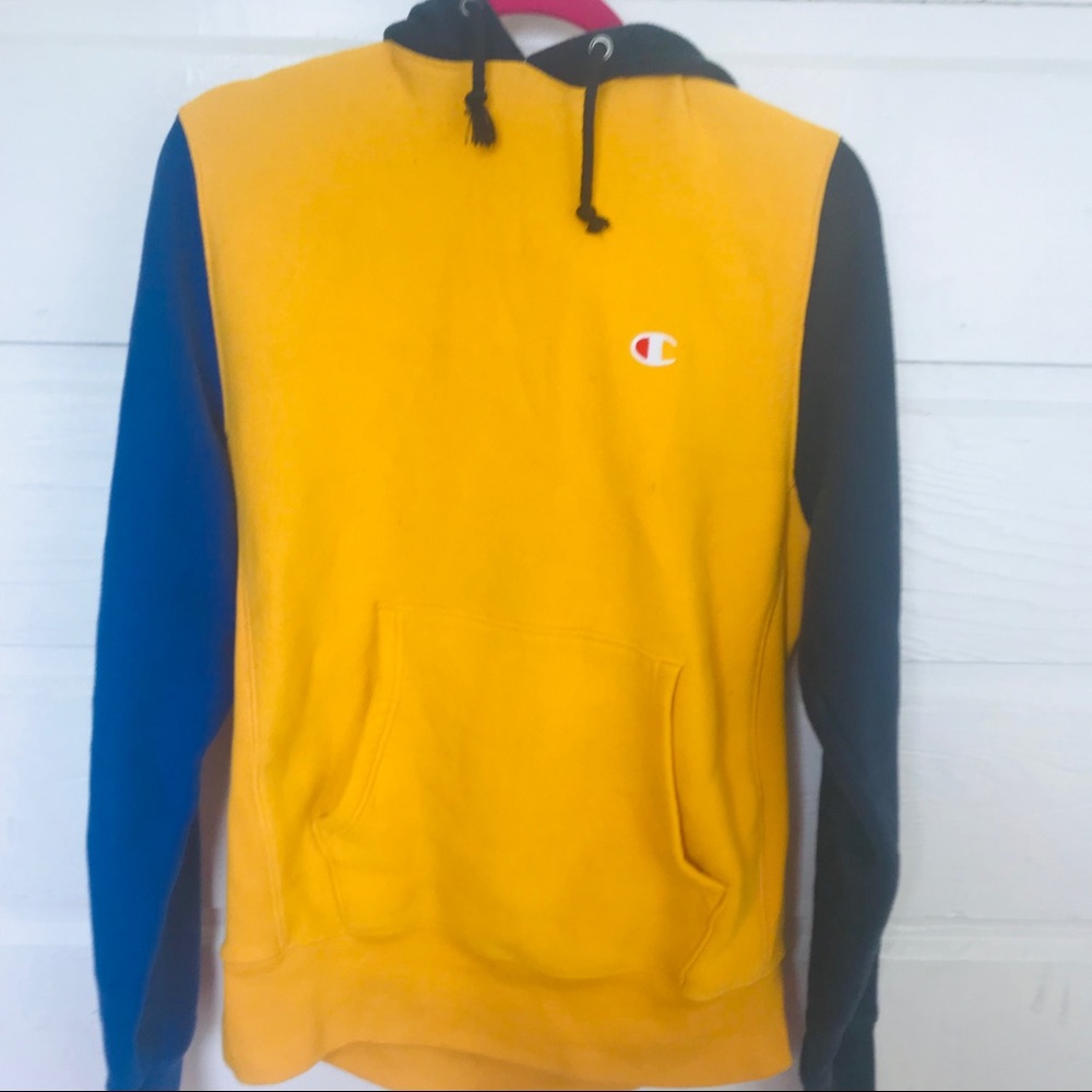 ⛹🏾‍♂️Vintage Style Champion Hoodie⛹️‍♂️